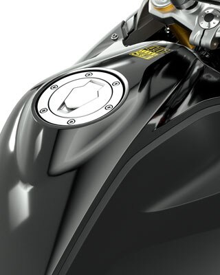 Vidíme detail nádrže a riadidiel modelu G 310 GS šikmo zhora.