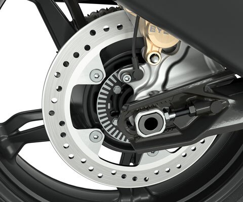Vidíme detail čiernych ráfikov modelu G 310 GS.