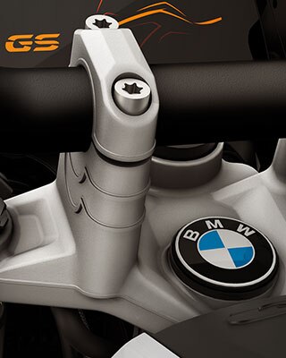 Vidíme R 1250 GS Adventure so zvýšením riadidiel.