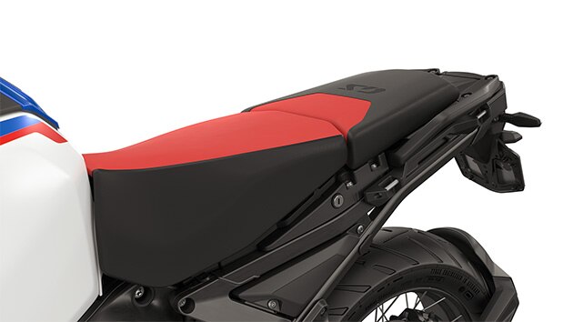 Vysoké sedadlo vodiča + sedadlo spolujazdca Sport (vzhľad zvýšeného terénneho dvojsedadla)