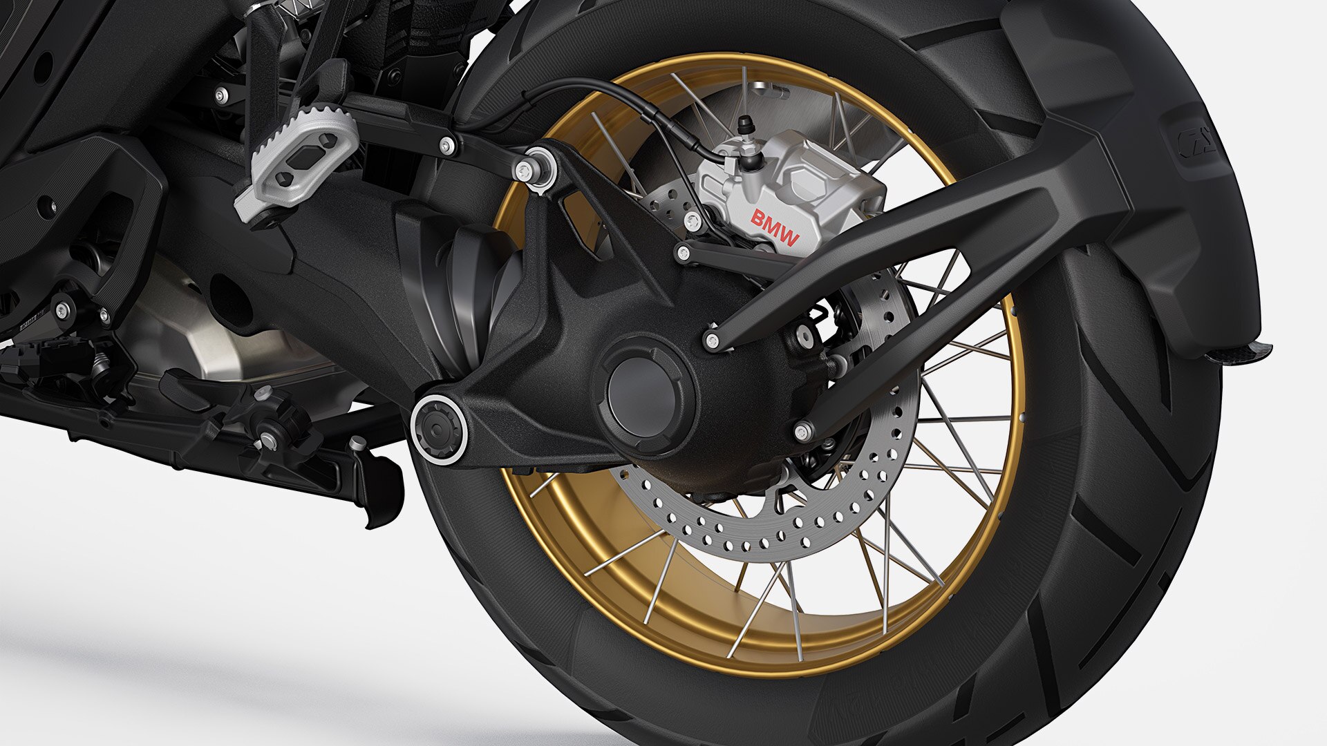 Zlaté kolesá s krížovo usporiadanými špicami modelu BMW R 1300 GS Option 719 Tramuntana