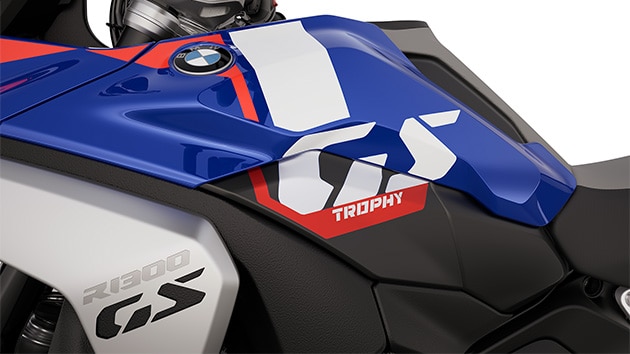 Nápis „GS Trophy“ modelu R 1300 GS Trophy od BMW Motorrad