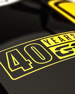 Vidíme nálepku 40 Years GS na nádrži modelu R nineT Urban G/S.