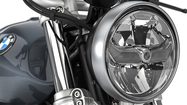 Vidíme svetlomety LED R nineT Pure.