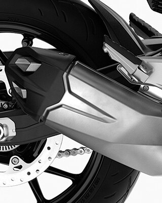 Krátky výfuk F 900 R.