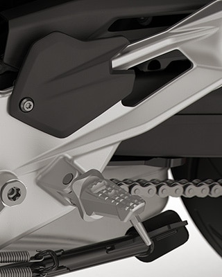 Stúpačky modelu F 900 R od BMW Motorrad