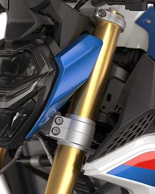 Ochranný kryt svetlometu a obloženie modelu F 900 R od BMW Motorrad