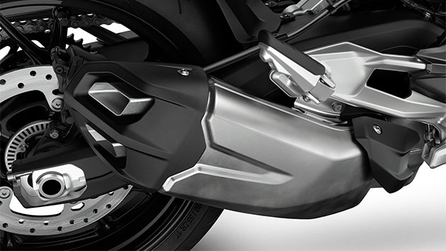 Krátky výfuk F 900 R.