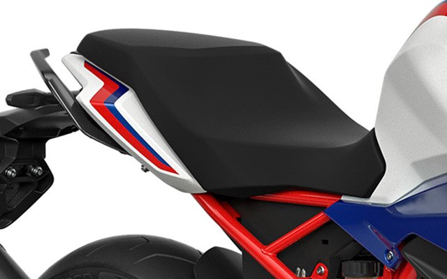 Vidíme ergonomické sedadlo modelu G 310 R.