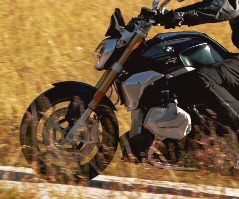 Jazdná scéna s BMW R 1250 R