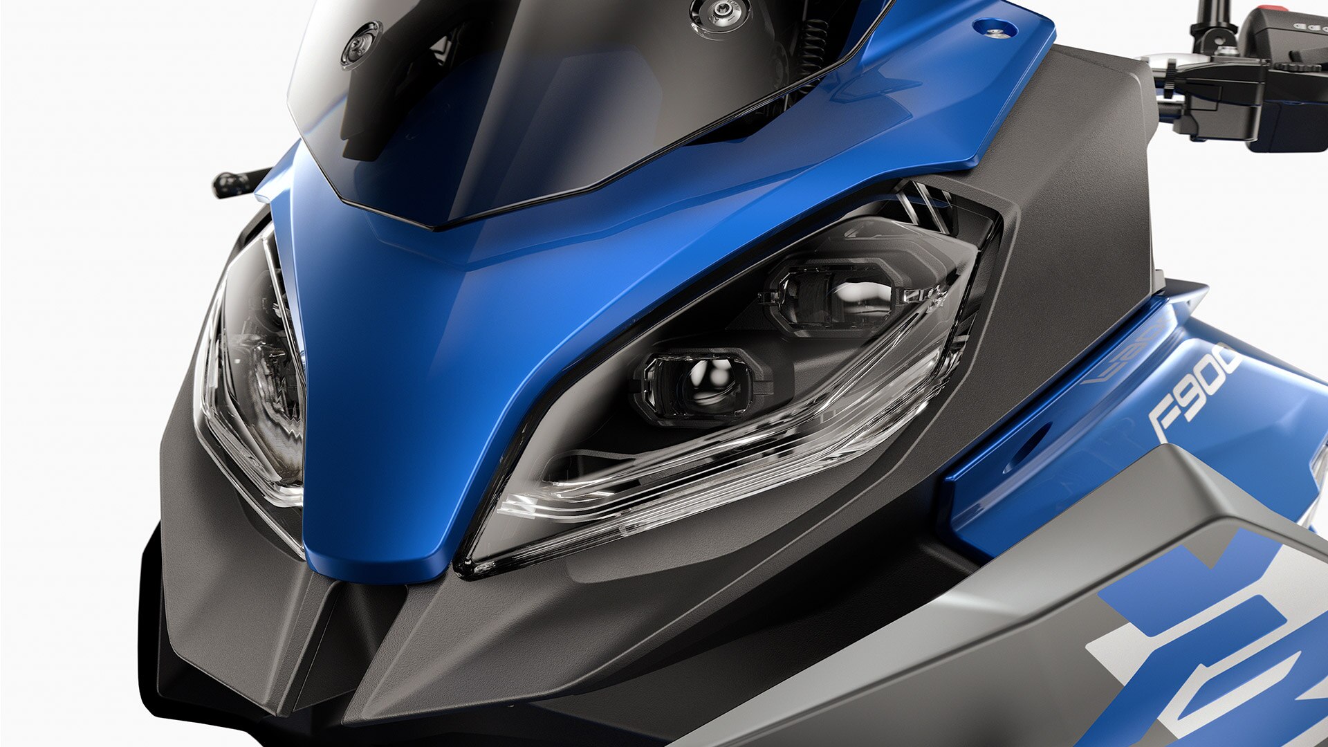 Adaptívne svetlomety do zákrut BMW F 900 XR.
