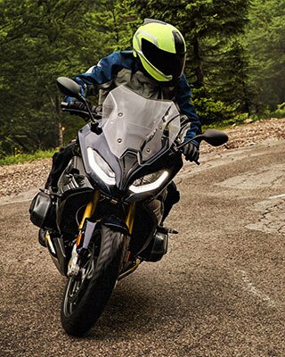 R 1250 RS v zákrute
