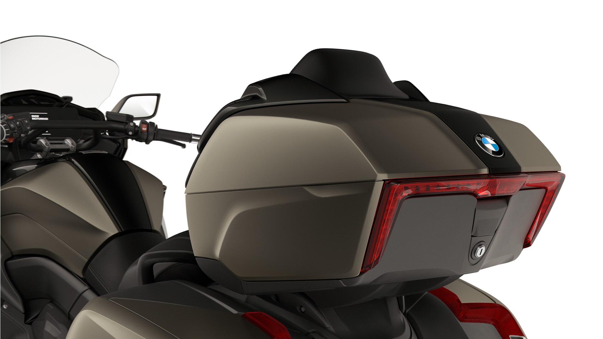 Zaostrené na horný kufor so zadným LED svetlom modelu K 1600 Grand America.