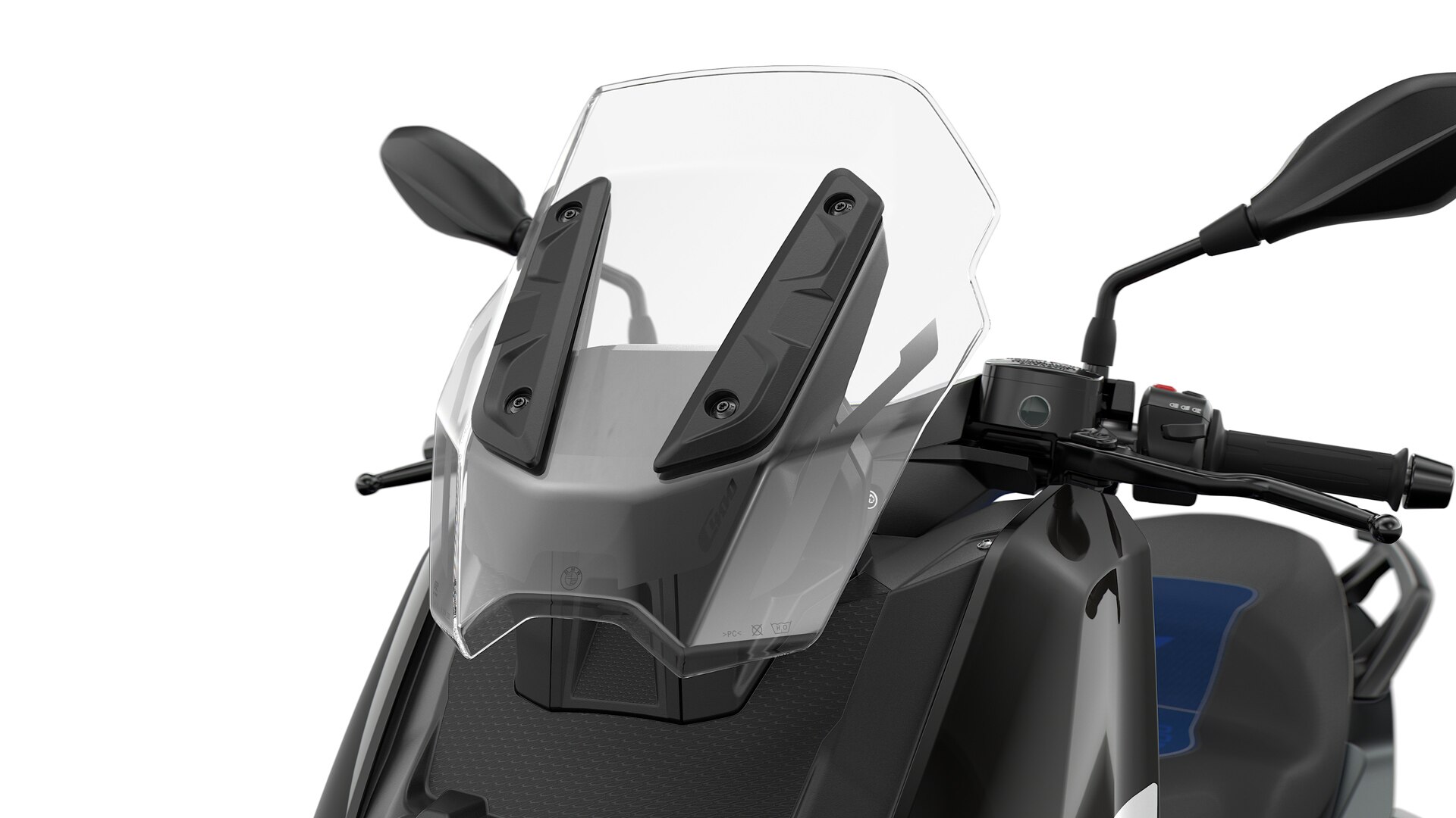Vidíme čelný štít modelu C 400 X.
