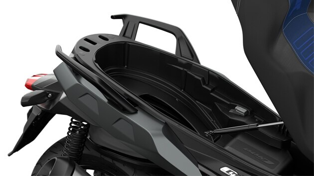 Vidíme otvorený úložný priečinok Flexcase modelu C 400 X.